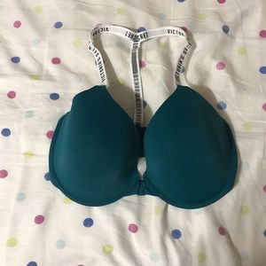 Victoria's Secret Tshirt racerback bra